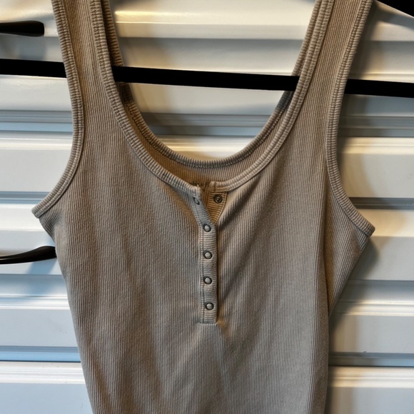 Crop Tank Top - Picture 3 of 3